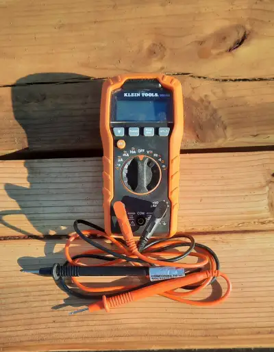 Voltmeter