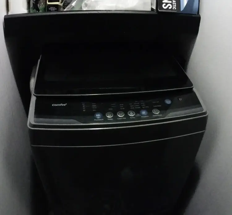 Yolan's washing machine