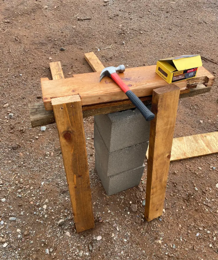 Cinderblock supports