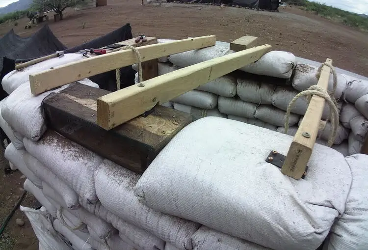 Joists on metal plates